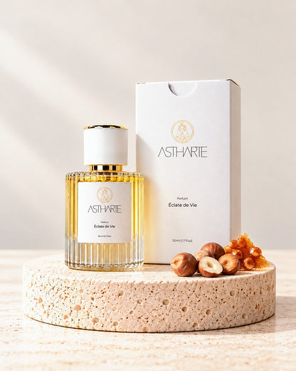 Parfum Éclate de Vie Astharte 50 ml lângă cutia albă